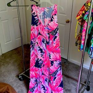 Never worn Lilly Pulitzer maxi size large